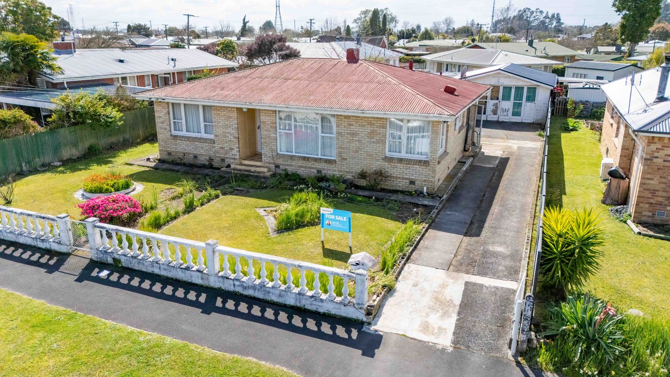8 Dalesford Street - Image 1